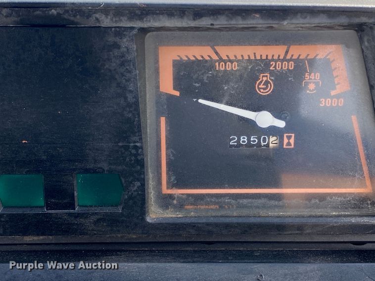 image for item DL7062 1994 Ford 1920  MFWD tractor