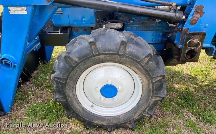 image for item DL7062 1994 Ford 1920  MFWD tractor