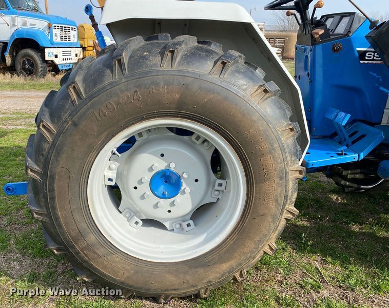 image for item DL7062 1994 Ford 1920  MFWD tractor