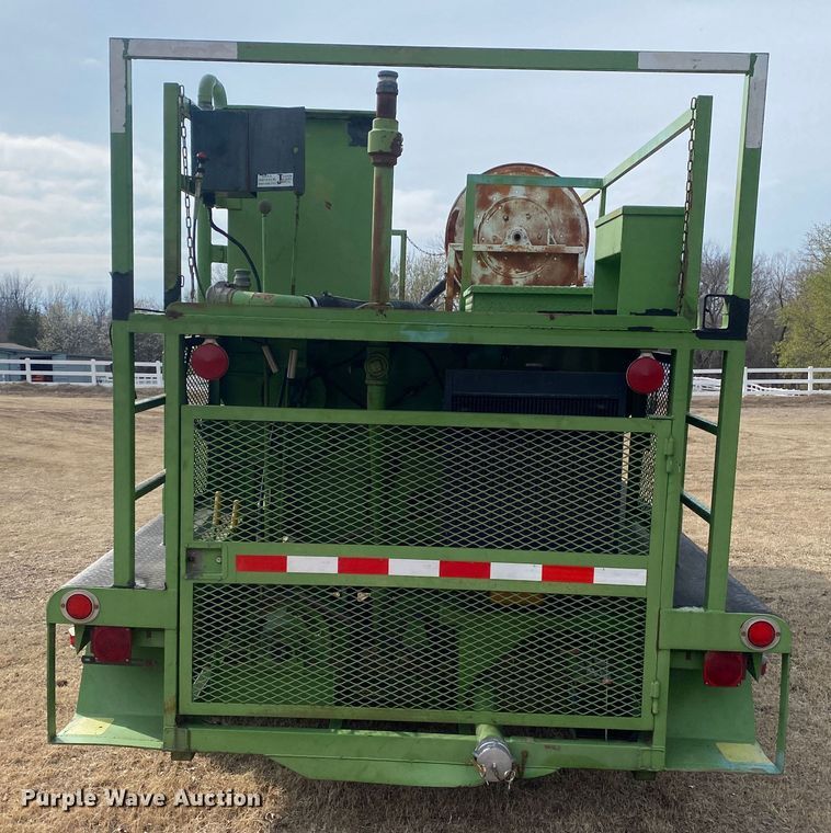 image for item DL7066 2007 Bowie Victor 1100  hydroseeder