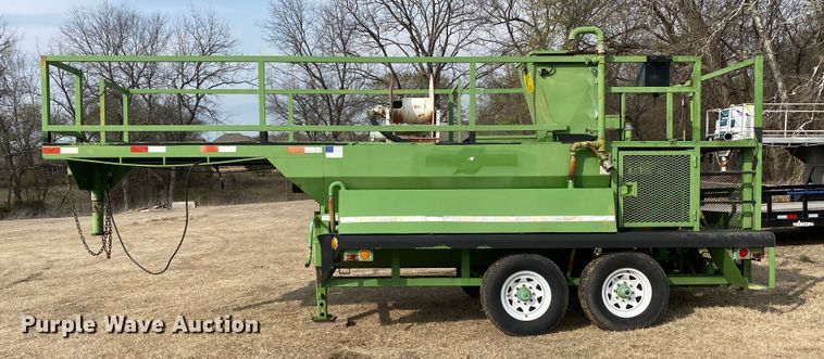 image for item DL7066 2007 Bowie Victor 1100  hydroseeder