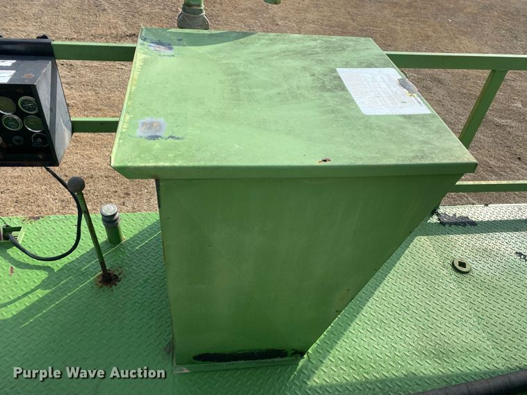 image for item DL7066 2007 Bowie Victor 1100  hydroseeder