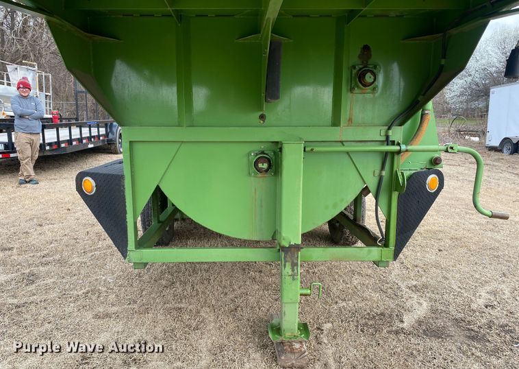 image for item DL7066 2007 Bowie Victor 1100  hydroseeder