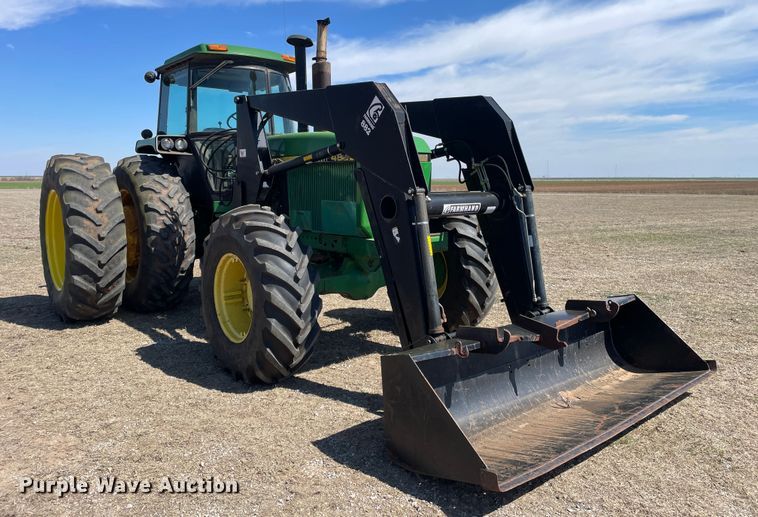 image for item DN4570 1988 John Deere 4850  MFWD tractor