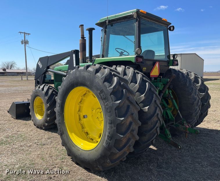 image for item DN4570 1988 John Deere 4850  MFWD tractor