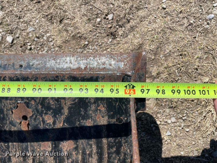 image for item DN4570 1988 John Deere 4850  MFWD tractor