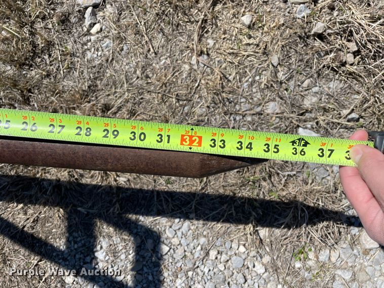 image for item DN4570 1988 John Deere 4850  MFWD tractor