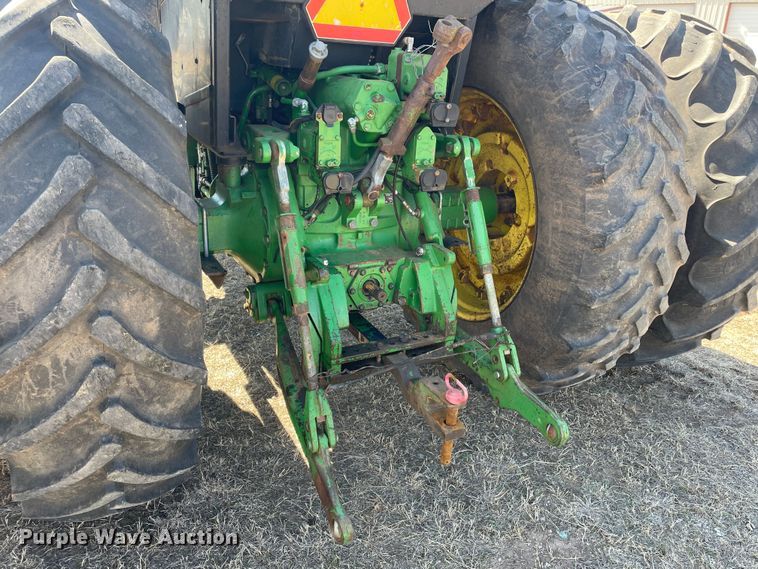 image for item DN4570 1988 John Deere 4850  MFWD tractor