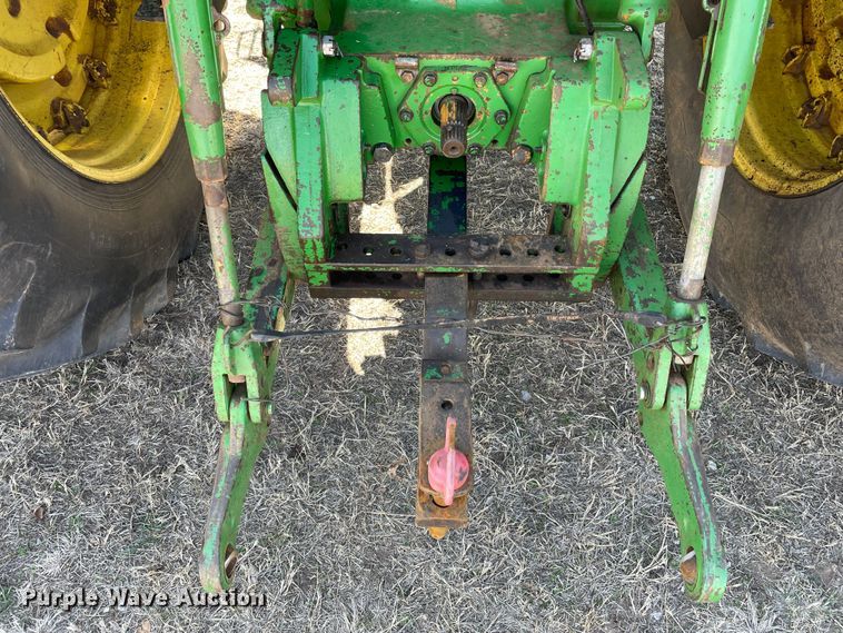 image for item DN4570 1988 John Deere 4850  MFWD tractor