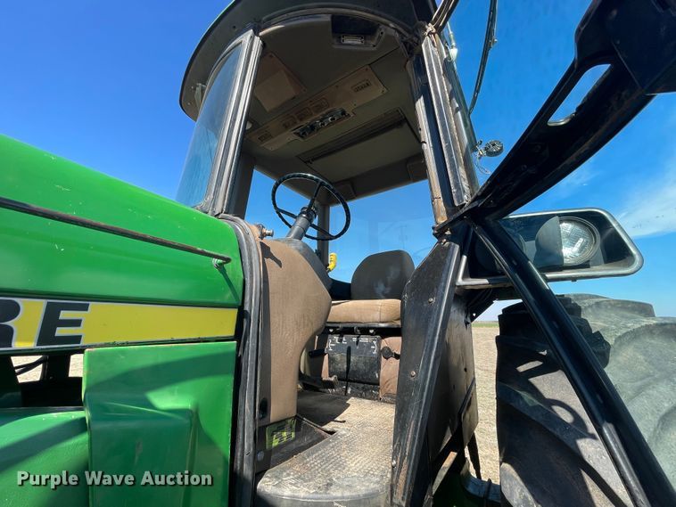 image for item DN4570 1988 John Deere 4850  MFWD tractor