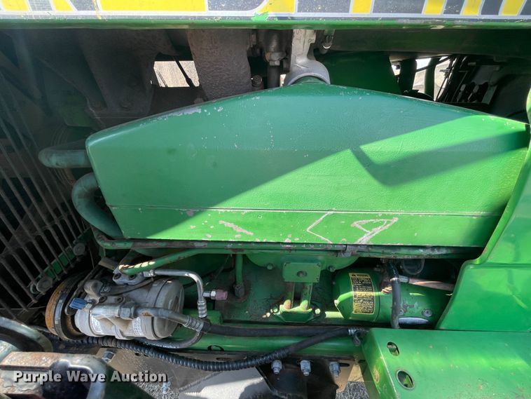 image for item DN4570 1988 John Deere 4850  MFWD tractor