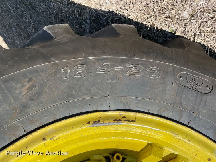 image for item DN4570 1988 John Deere 4850  MFWD tractor