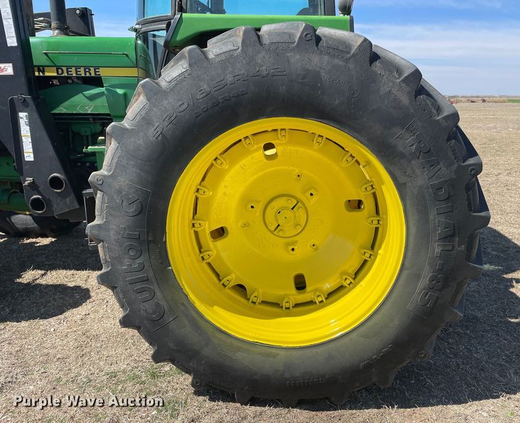 image for item DN4570 1988 John Deere 4850  MFWD tractor