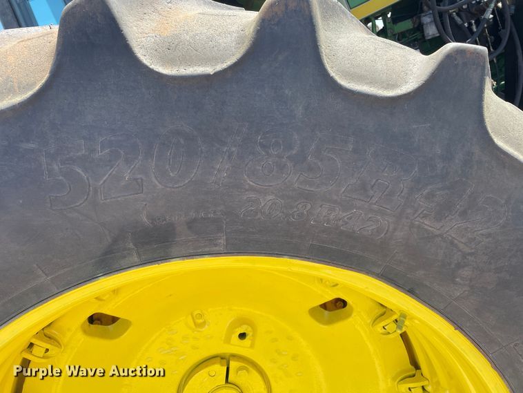 image for item DN4570 1988 John Deere 4850  MFWD tractor