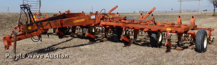 image for item DN6308 Sunflower 3650-25  sweep plow