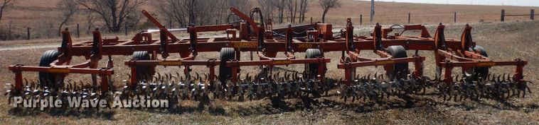 image for item DN6308 Sunflower 3650-25  sweep plow