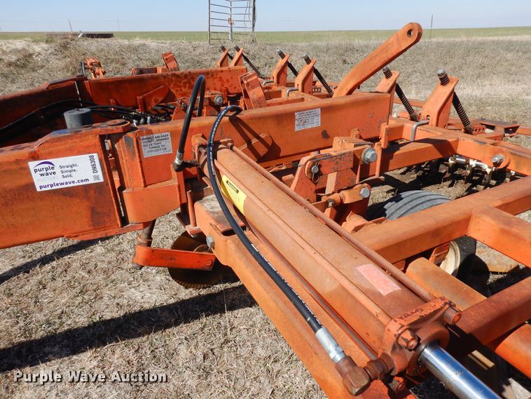 image for item DN6308 Sunflower 3650-25  sweep plow