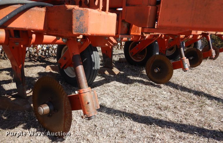 image for item DN6308 Sunflower 3650-25  sweep plow