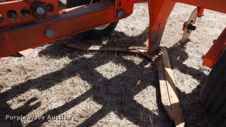 image for item DN6308 Sunflower 3650-25  sweep plow