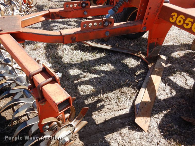 image for item DN6308 Sunflower 3650-25  sweep plow