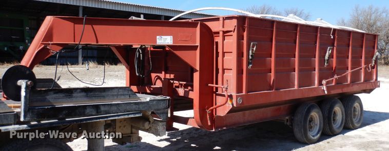image for item DN6309 1972 Hillsboro  grain trailer