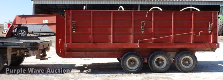 image for item DN6309 1972 Hillsboro  grain trailer