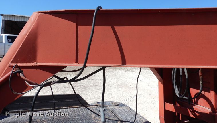 image for item DN6309 1972 Hillsboro  grain trailer