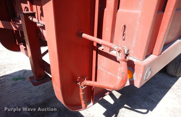 image for item DN6309 1972 Hillsboro  grain trailer