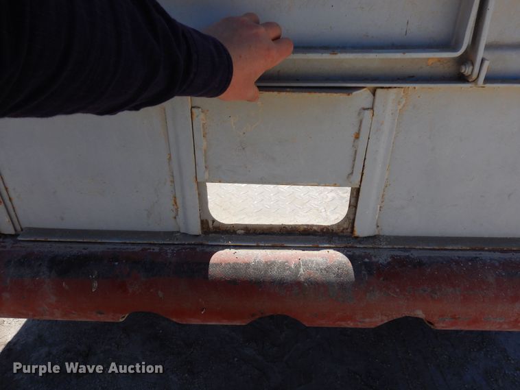 image for item DN6309 1972 Hillsboro  grain trailer