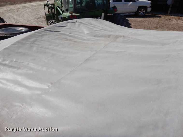 image for item DN6309 1972 Hillsboro  grain trailer