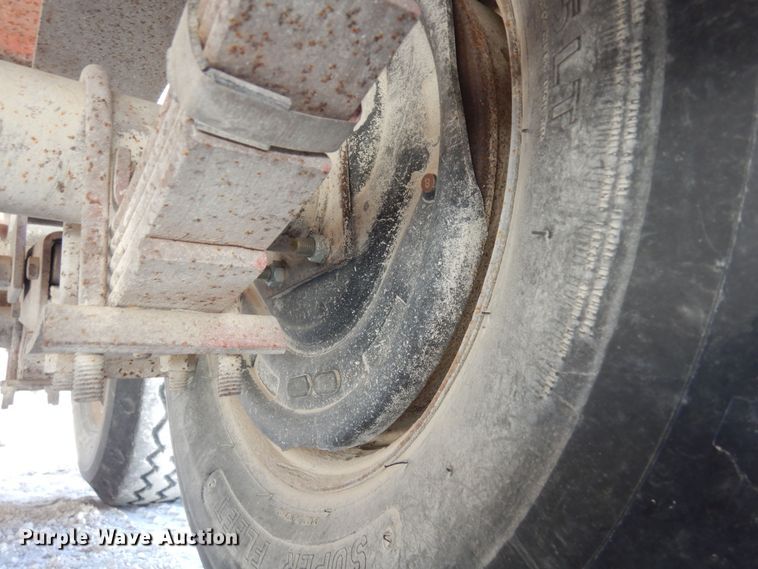 image for item DN6309 1972 Hillsboro  grain trailer