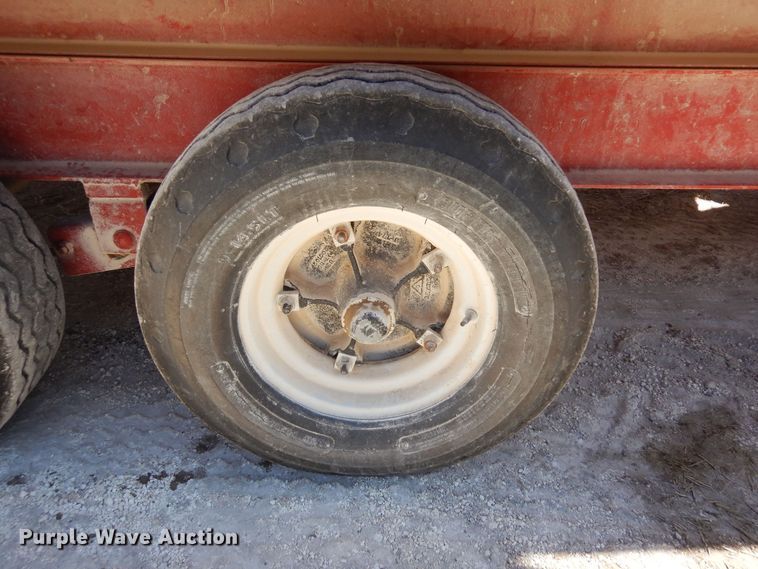 image for item DN6309 1972 Hillsboro  grain trailer