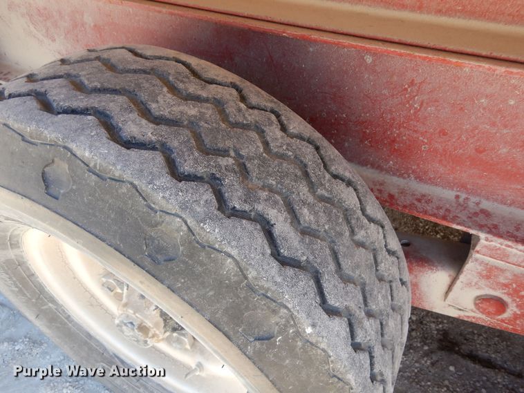 image for item DN6309 1972 Hillsboro  grain trailer