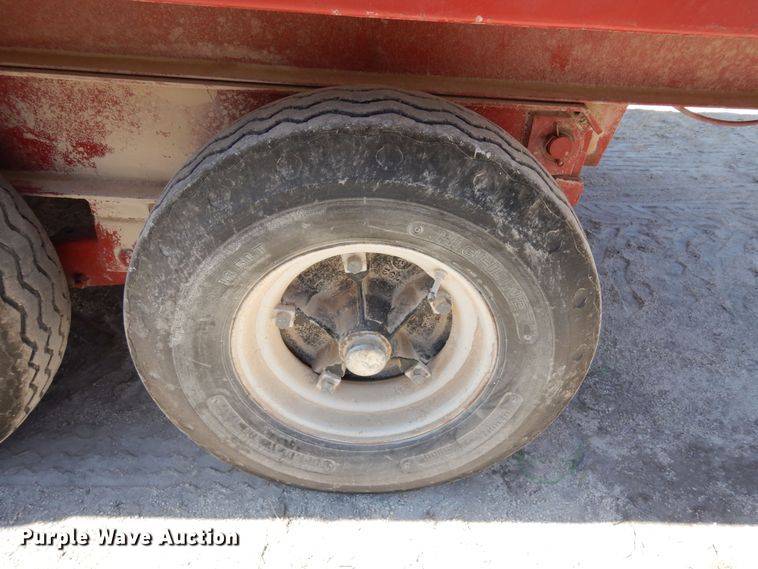 image for item DN6309 1972 Hillsboro  grain trailer