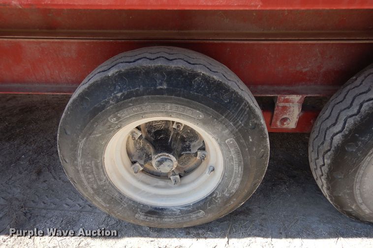 image for item DN6309 1972 Hillsboro  grain trailer