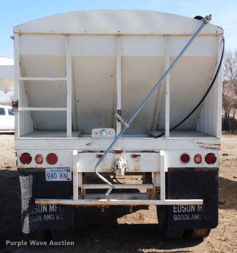 image for item DN6311 1982 Edson  grain trailer