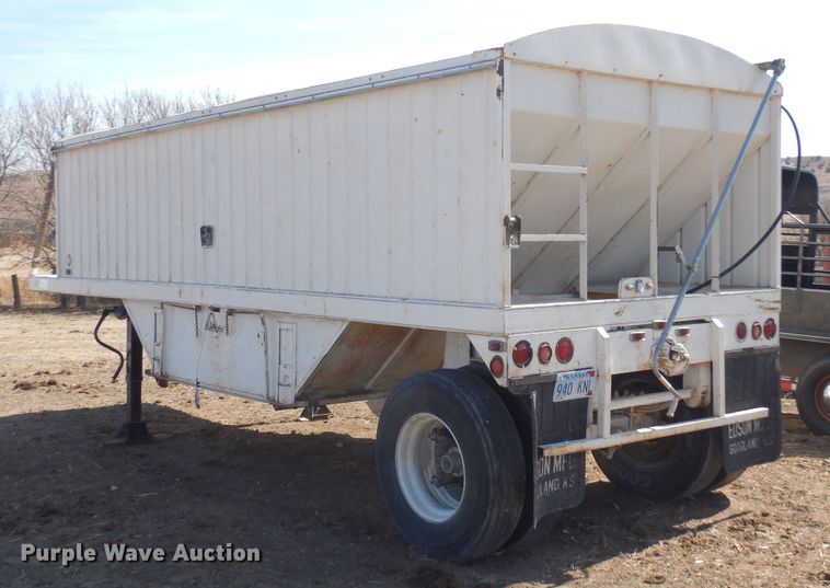 image for item DN6311 1982 Edson  grain trailer