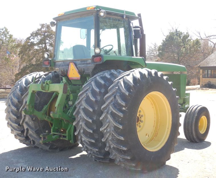 image for item DN6312 1982 John Deere 4640  tractor