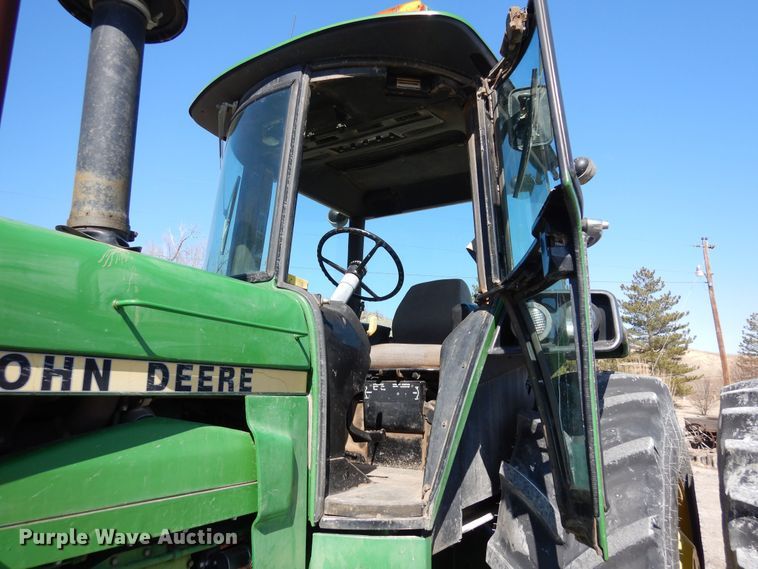 image for item DN6312 1982 John Deere 4640  tractor