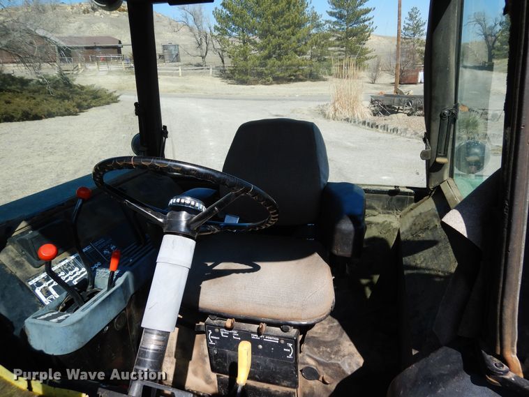 image for item DN6312 1982 John Deere 4640  tractor