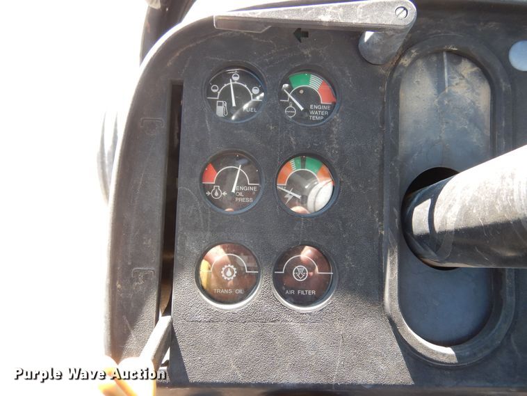 image for item DN6312 1982 John Deere 4640  tractor