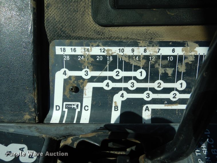 image for item DN6312 1982 John Deere 4640  tractor