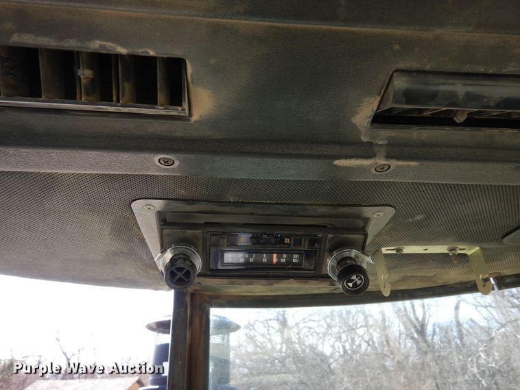 image for item DN6312 1982 John Deere 4640  tractor