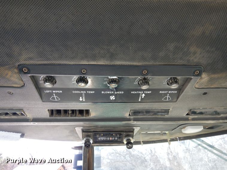 image for item DN6312 1982 John Deere 4640  tractor