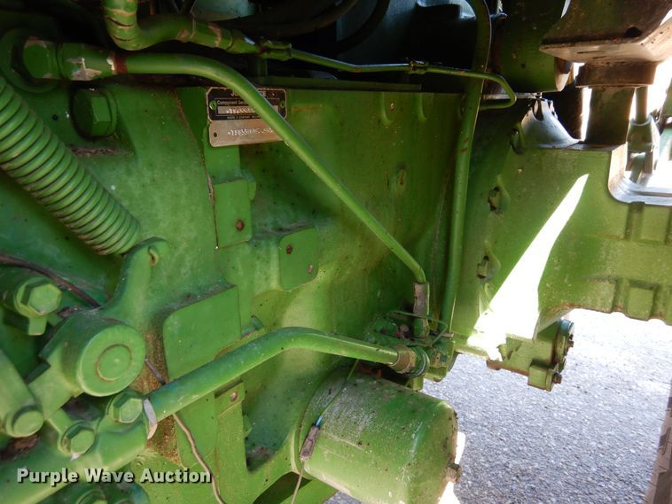 image for item DN6312 1982 John Deere 4640  tractor