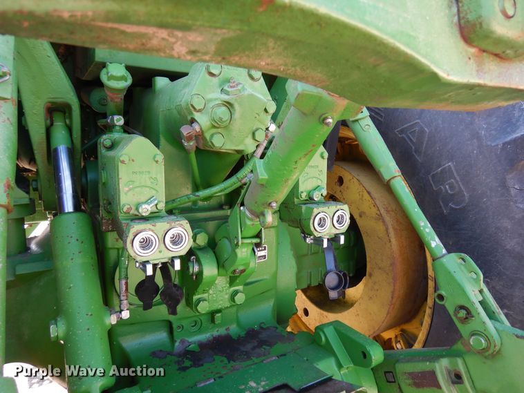 image for item DN6312 1982 John Deere 4640  tractor