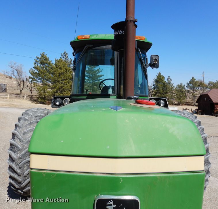 image for item DN6312 1982 John Deere 4640  tractor