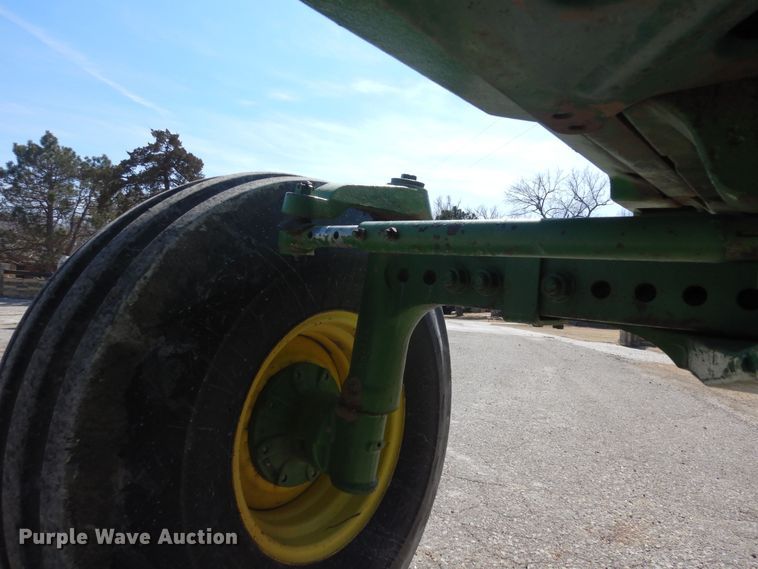 image for item DN6312 1982 John Deere 4640  tractor