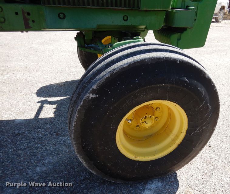 image for item DN6312 1982 John Deere 4640  tractor