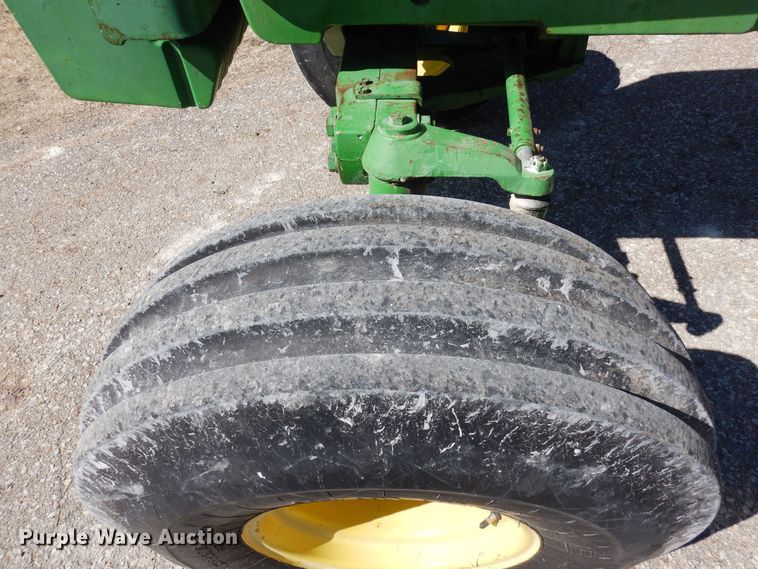 image for item DN6312 1982 John Deere 4640  tractor